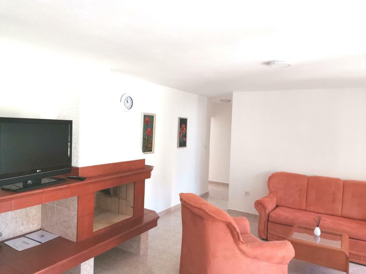 Apartments Ana ميدولين المظهر الخارجي الصورة